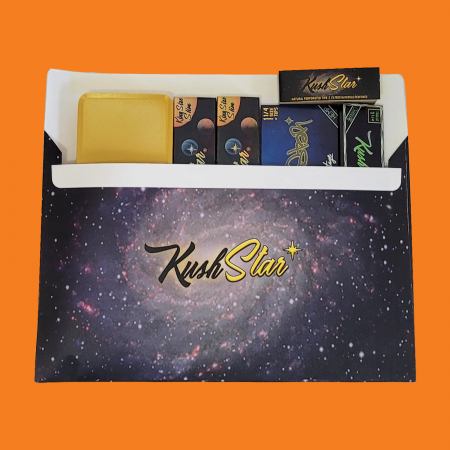 Pocket Size - Rolling Tray with Soft Magnetic Lid - 18.6 x 9.3 cm -  KushStar - Out of this World Rolling Paper